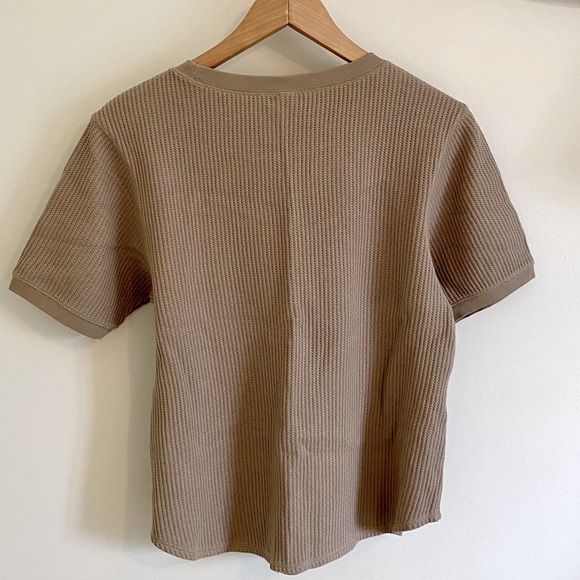 T-shirt - Picture 2 of 2